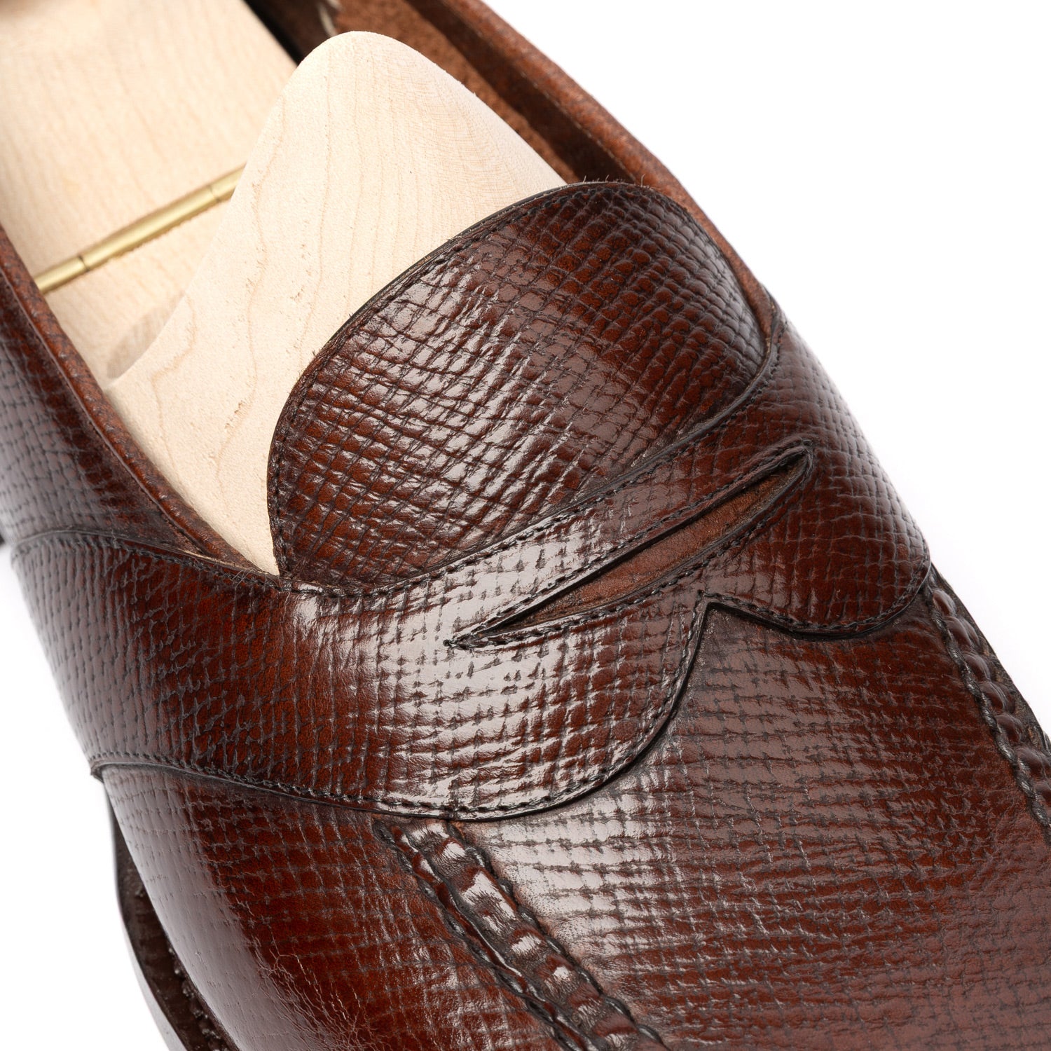 Special MJ-Edition: Loafer "Full Dress Strap" aus genarbtem Kalbsleder - reine Handarbeit